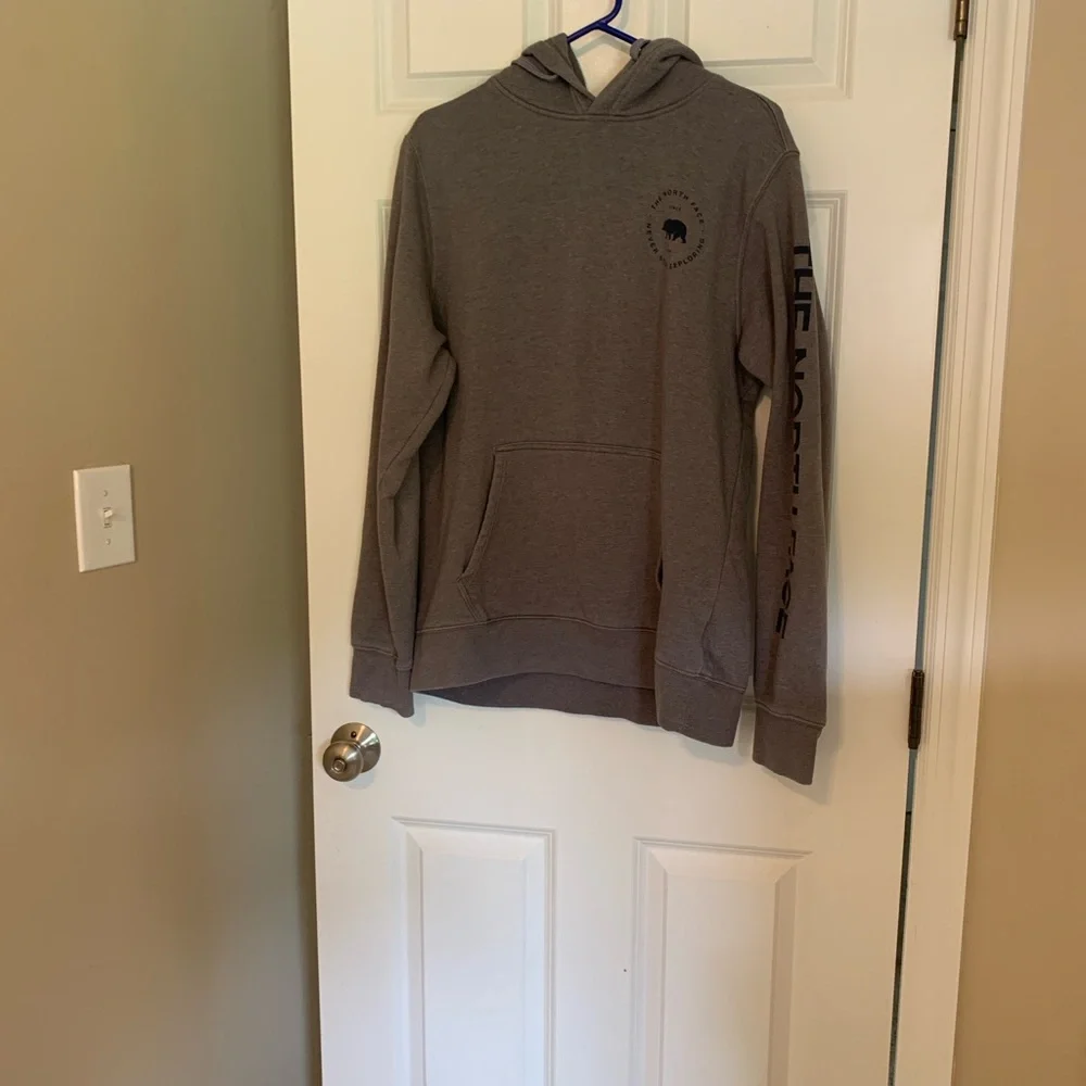 The North Face Men’s Charcoal Gray Hooded Pullover Sweatshirt